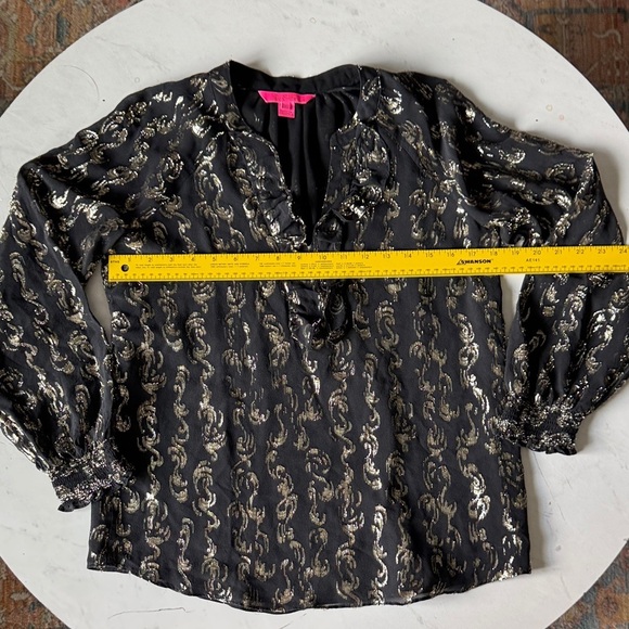 Lilly Pulitzer Black and Gold Patterned Blouse - Picture 14 of 16